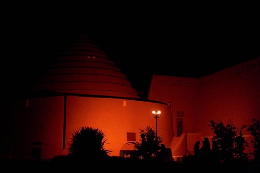 یخدان مویدی